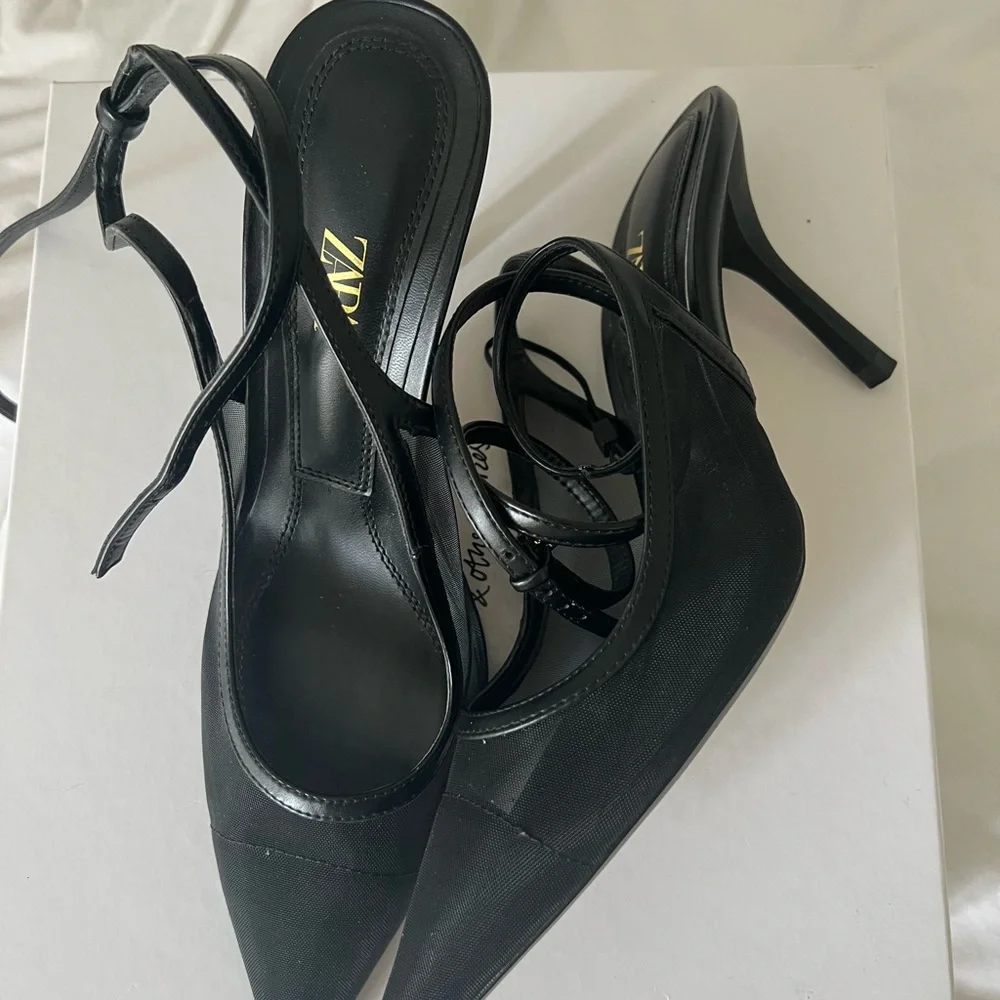Zara tie up heels - Picture 3 of 6